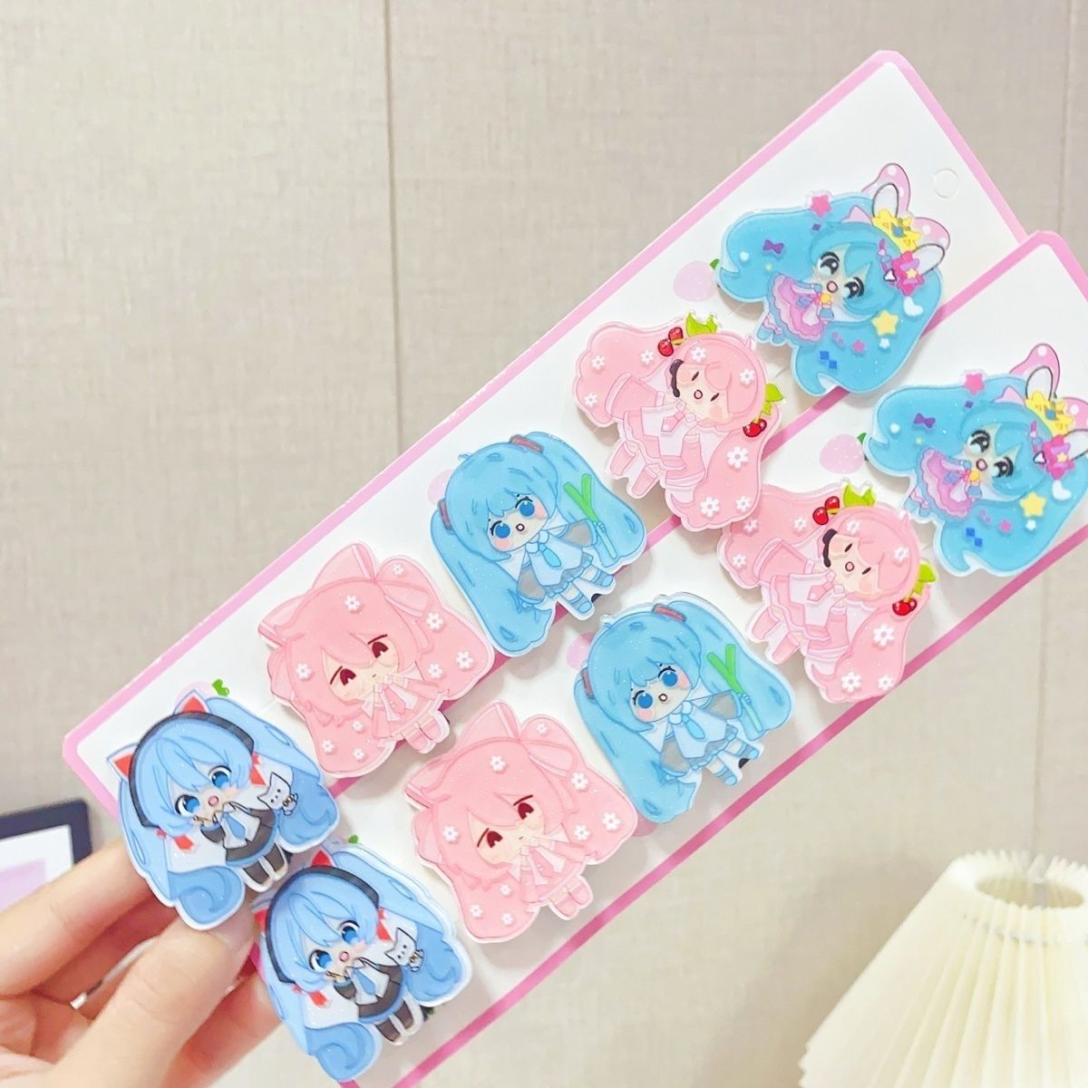 Hair Clips - مشبك شعر كرتوني على شكل هاتسوني